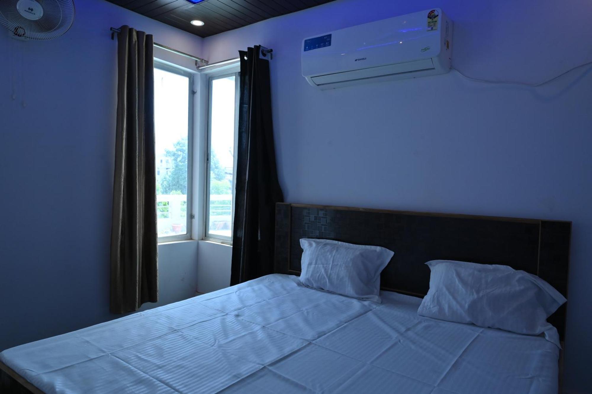 Privyrooms Gorakhpur Luaran gambar