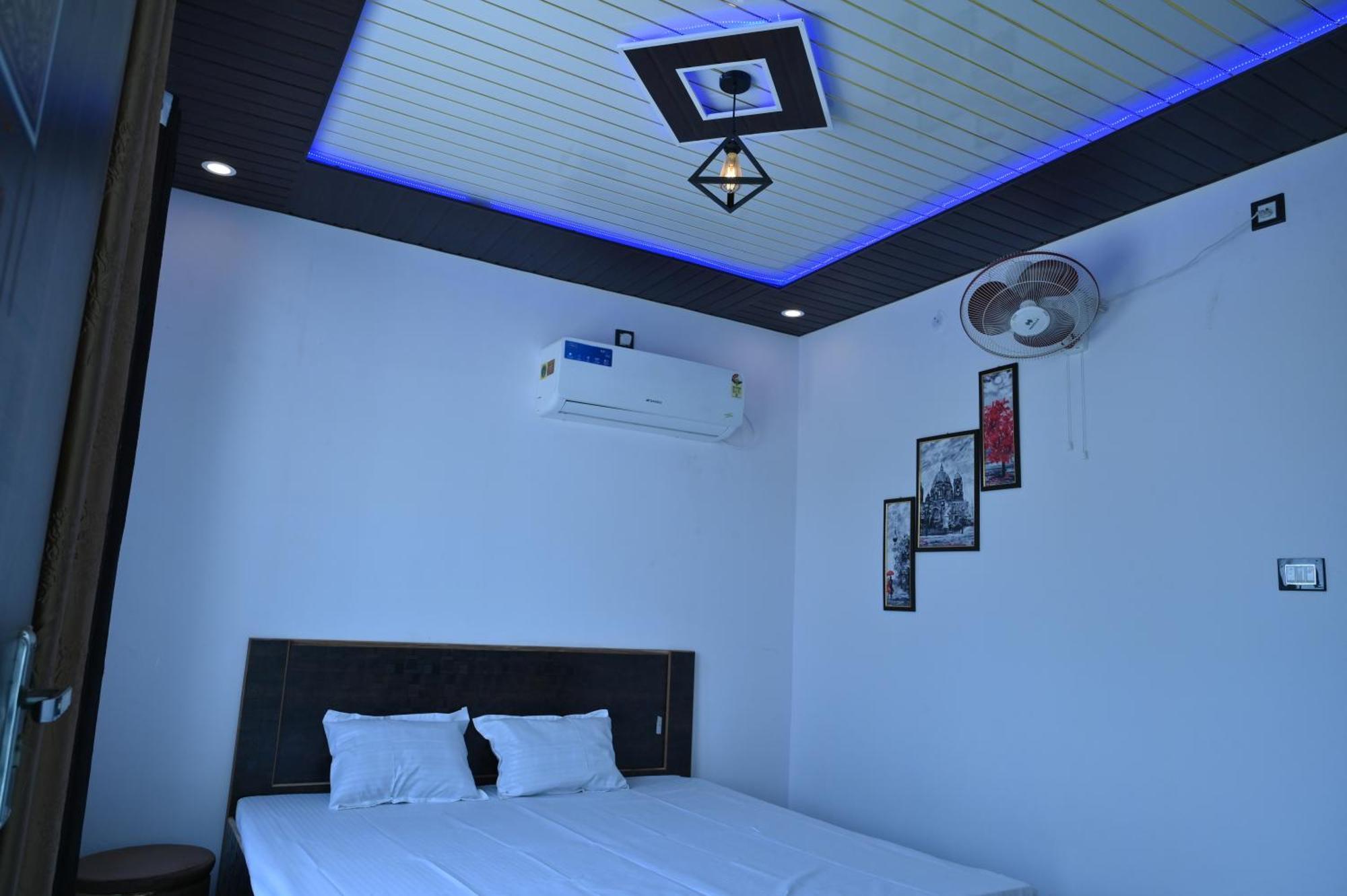Privyrooms Gorakhpur Luaran gambar