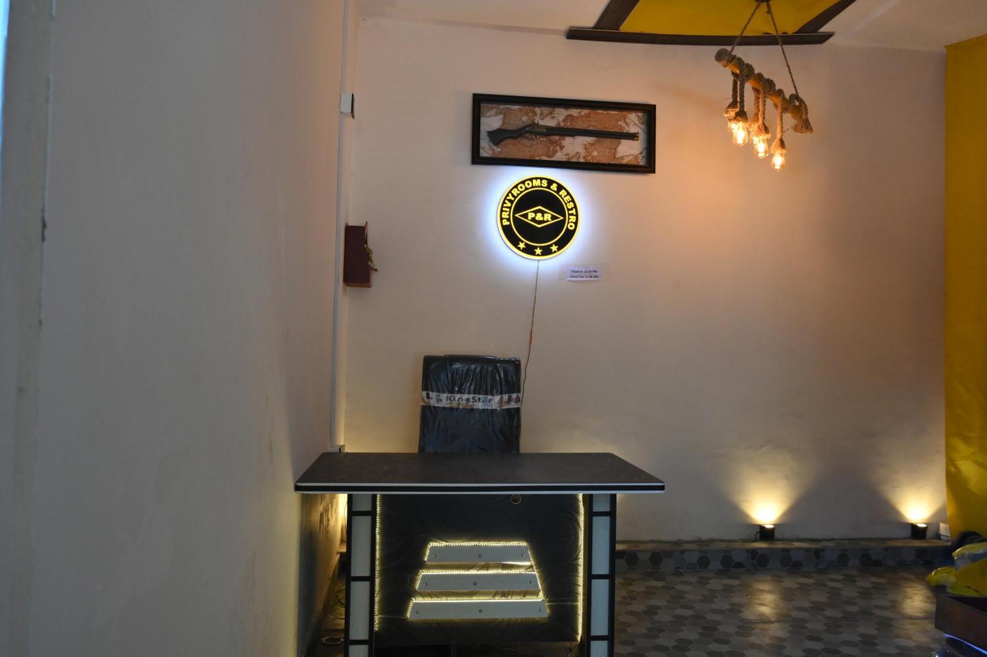 Privyrooms Gorakhpur Luaran gambar