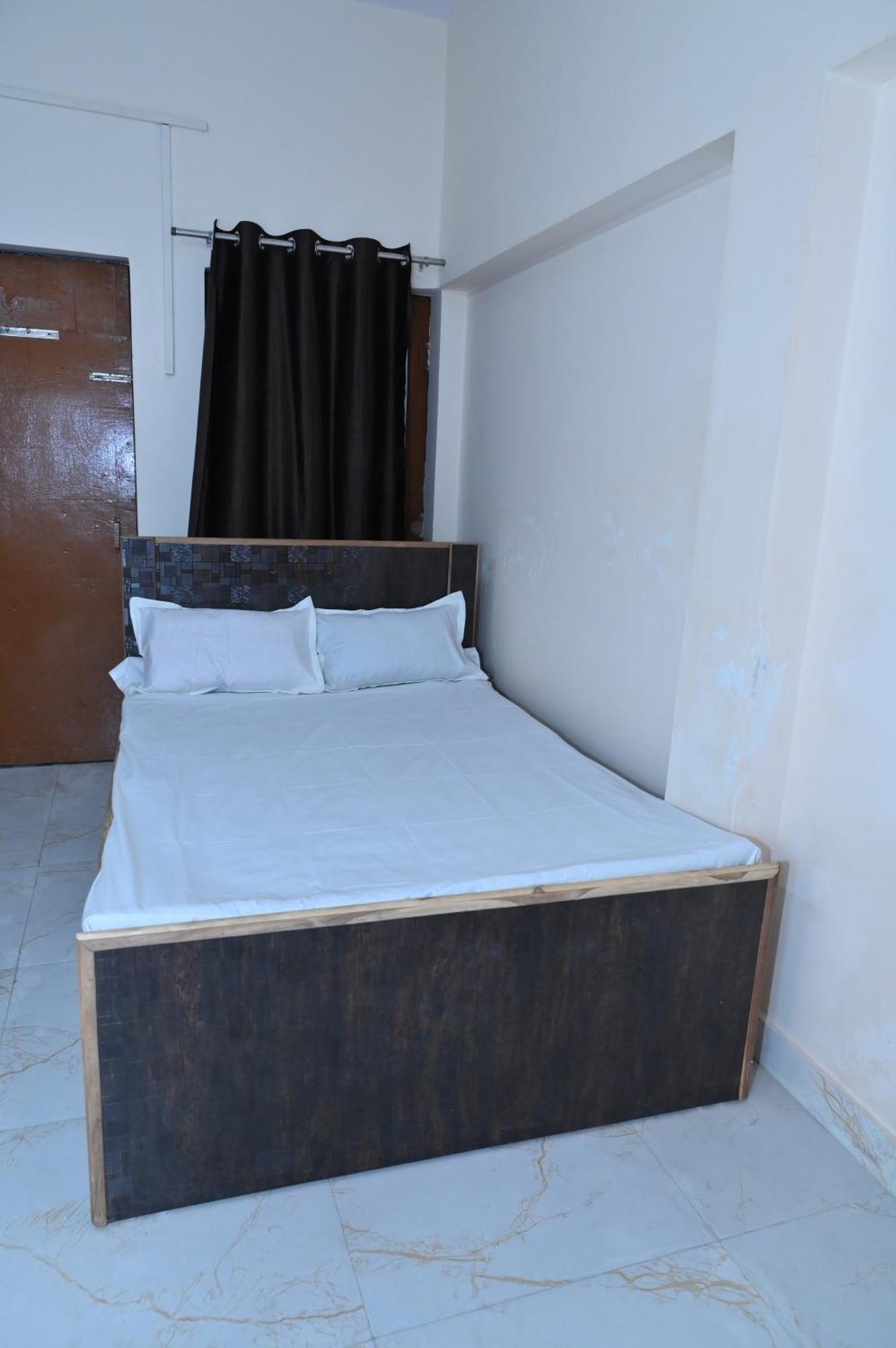 Privyrooms Gorakhpur Luaran gambar