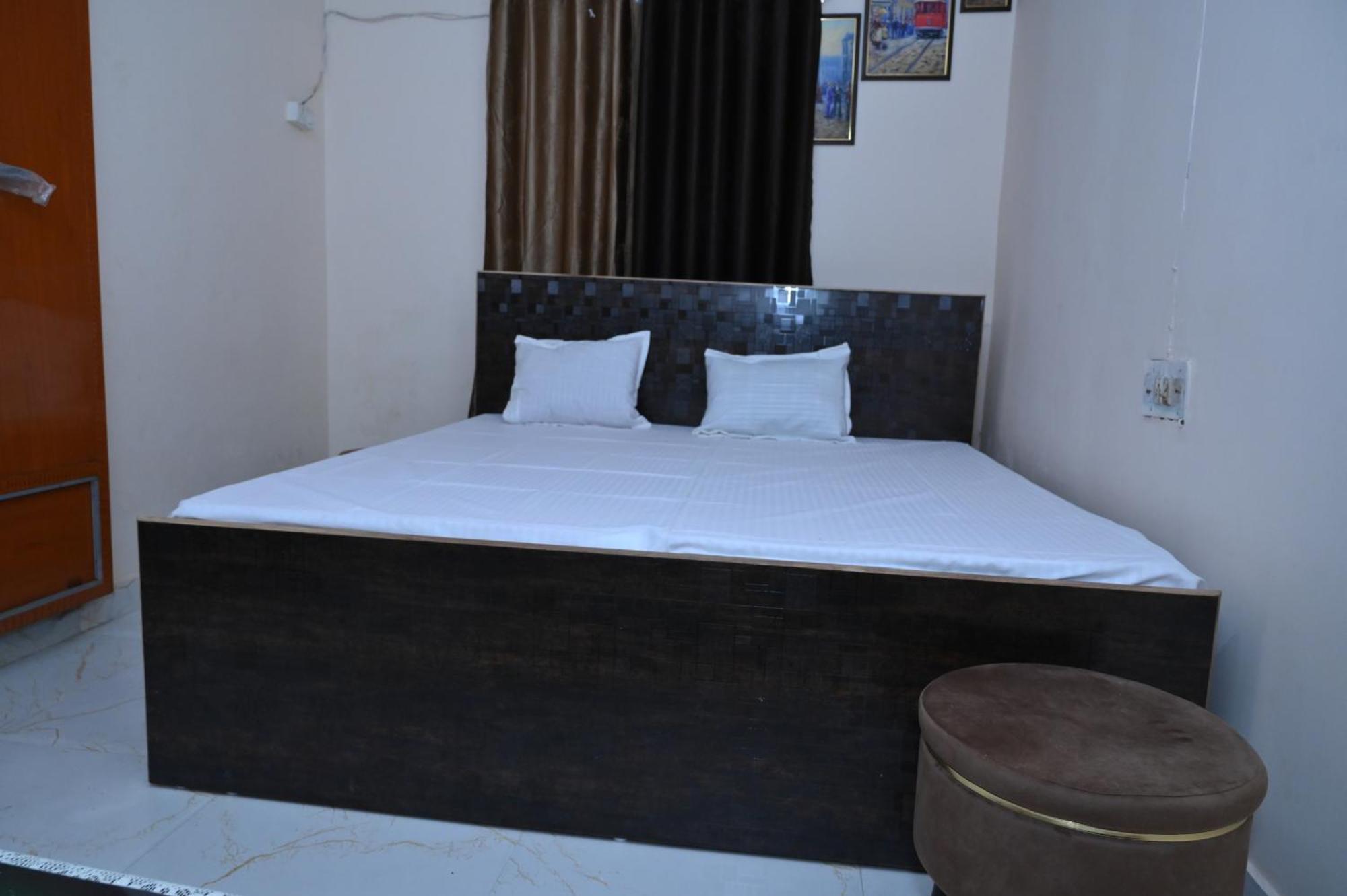 Privyrooms Gorakhpur Luaran gambar