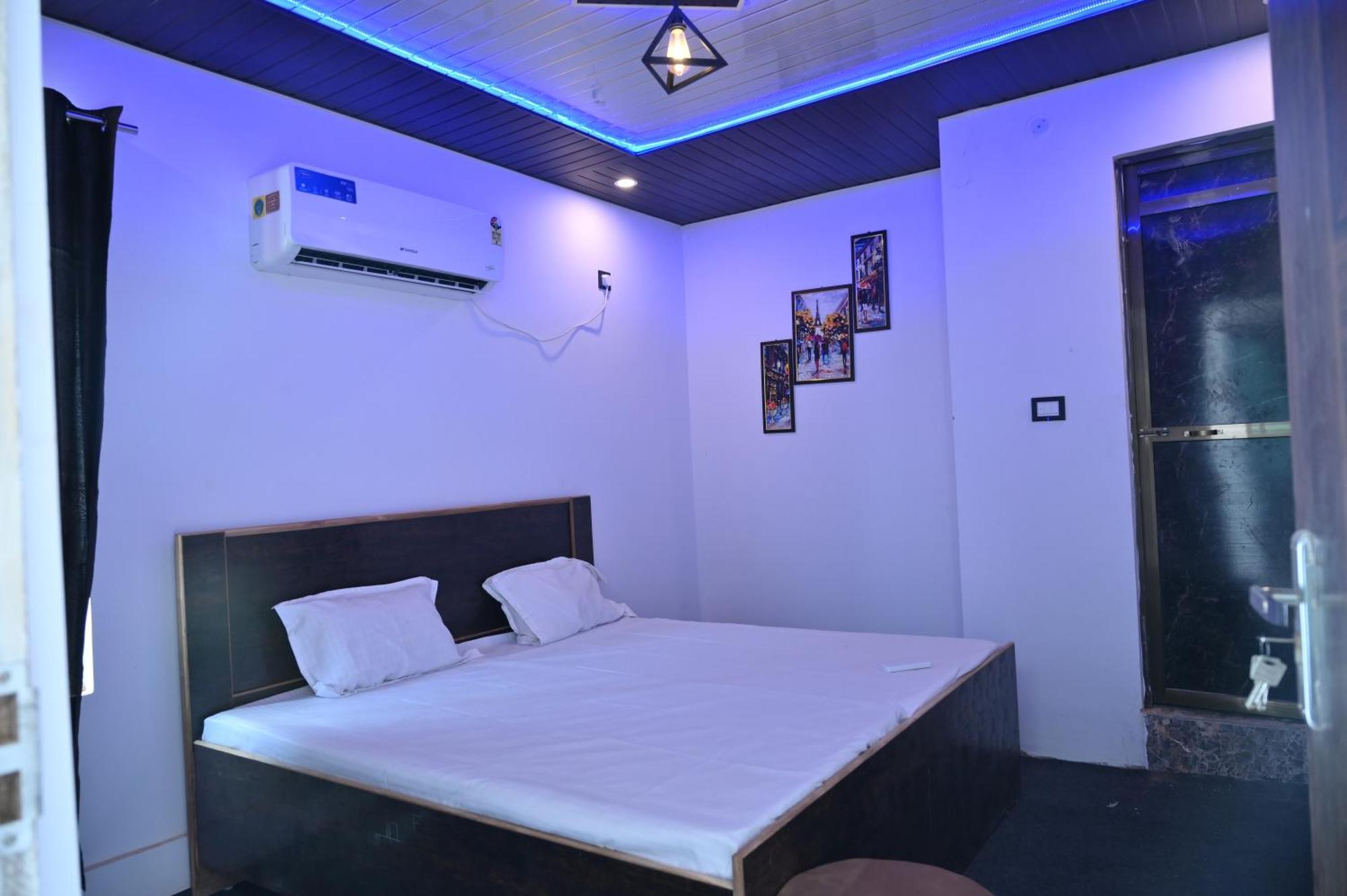 Privyrooms Gorakhpur Luaran gambar